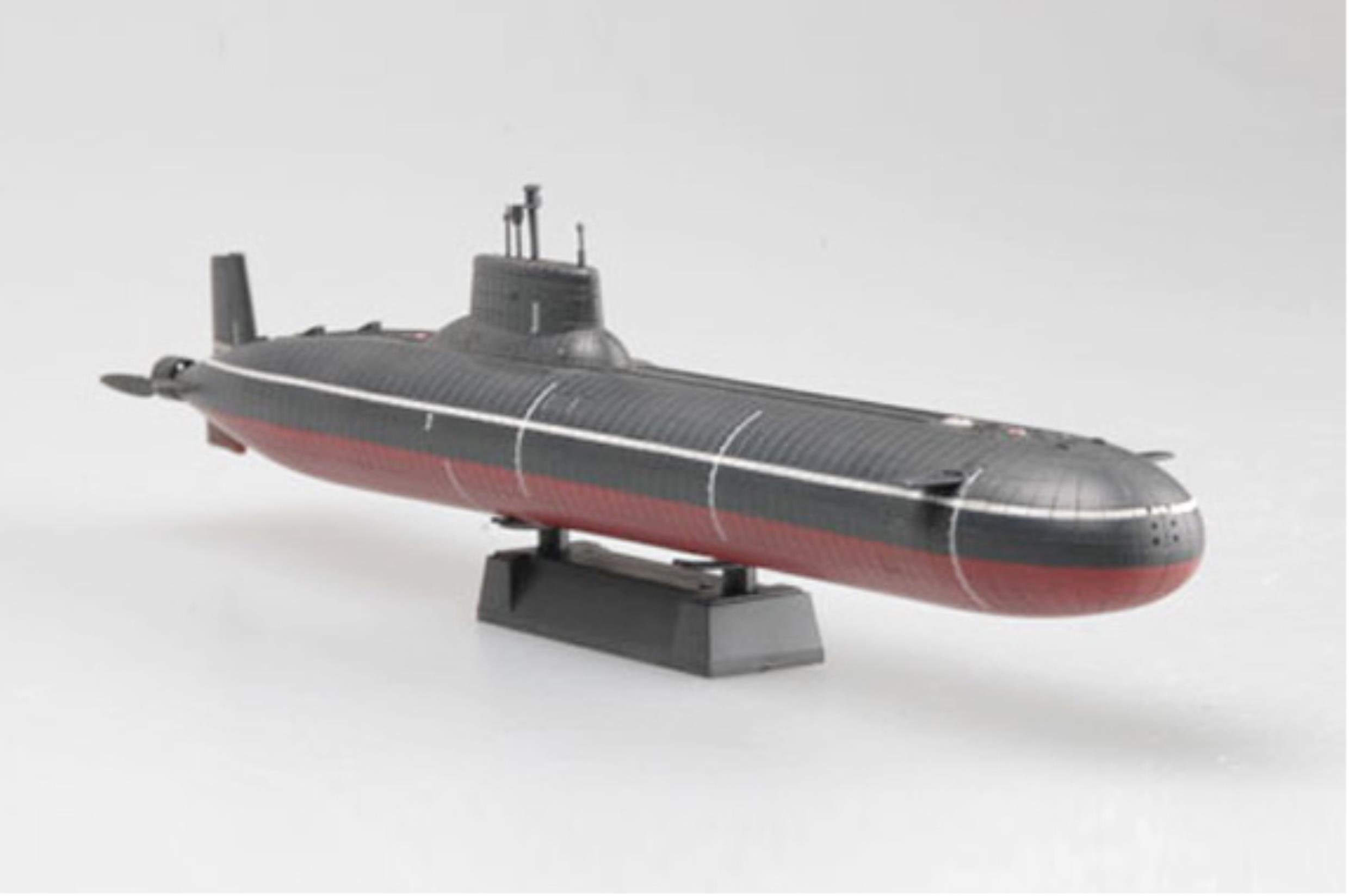 Amazon | 1/700 完成品 ロシア海軍 タイフーン級戦略ミサイル原子力
