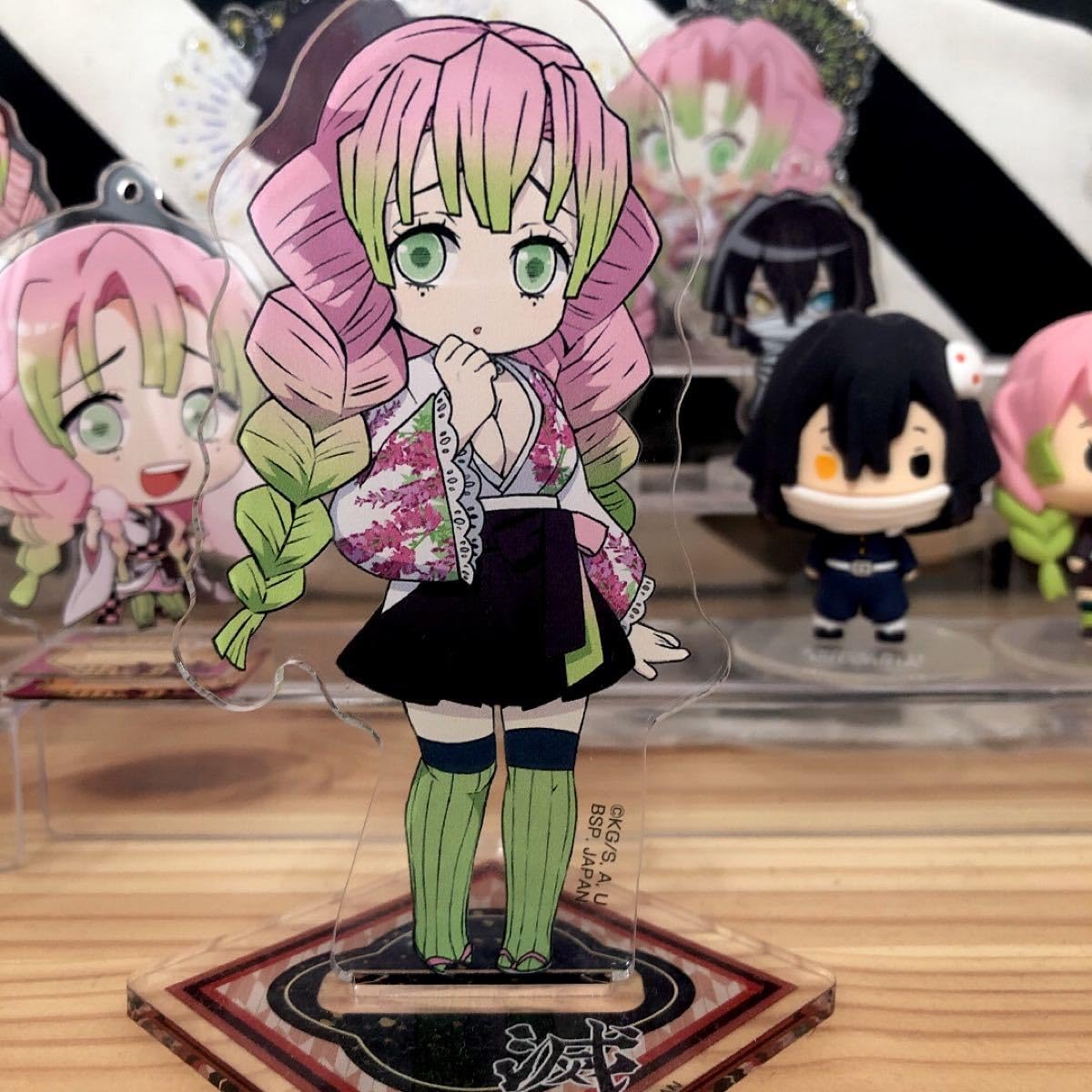 Amazon.co.jp: 鬼 滅 ナムコ限定 伊黒小芭内 甘露寺蜜璃 彩典 アクリル