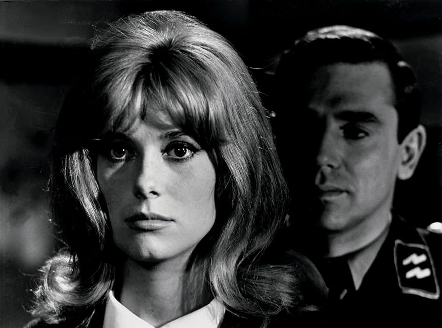 Amazon.co.jp: 悪徳の栄え [DVD] : カトリーヌ・ドヌーヴ, アニー