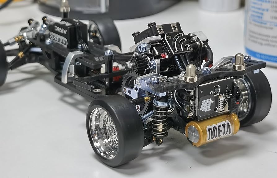 Amazon.co.jp: P.D TRC META ラジドリ 蚊車 1/24 Rwd Drift Chassis