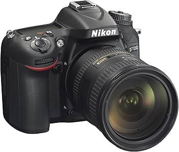 Amazon | Nikon デジタル一眼レフカメラ D7100 18-200VRIIレンズキット