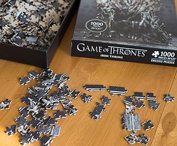 Amazon.com: Dark Horse Deluxe Game of Thrones: Iron Throne Deluxe