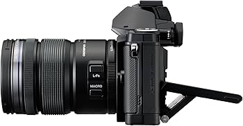 Amazon | OLYMPUS ミラーレス一眼 OM-D E-M5 レンズキット ブラック