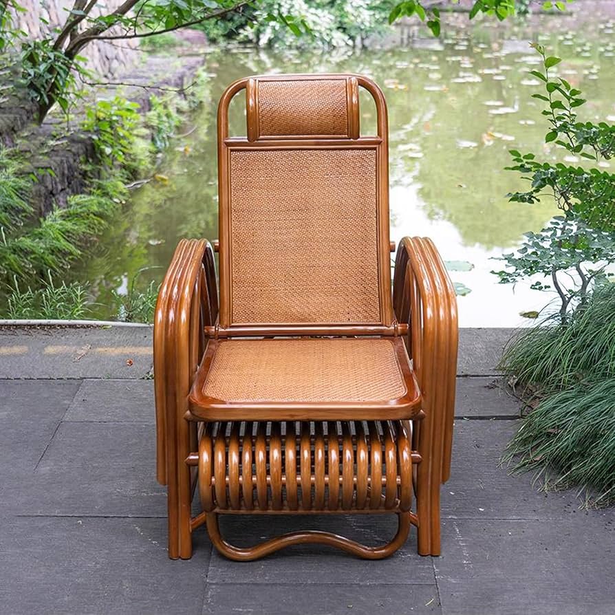 Amazon｜三つ折寝椅子籐製 リクライニング機能付き＆フットレスト