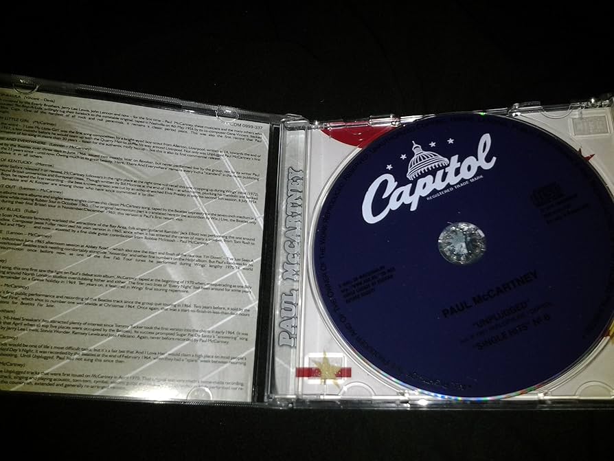 Amazon.co.jp: 公式海賊盤 - ポール・マッカートニー: ミュージック