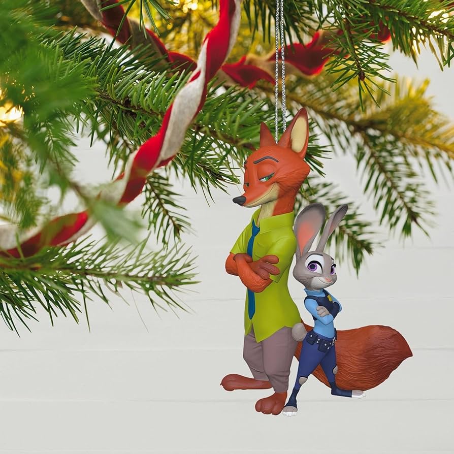 Amazon.com: Hallmark 1595QXD6305 Disney Zootopia Judy & Nick