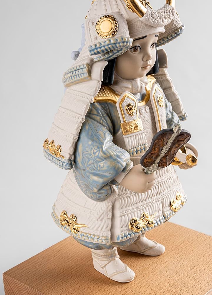 Amazon.co.jp: リヤドロ(LLADRÓ） 若武者（白糸威鎧） 01013054