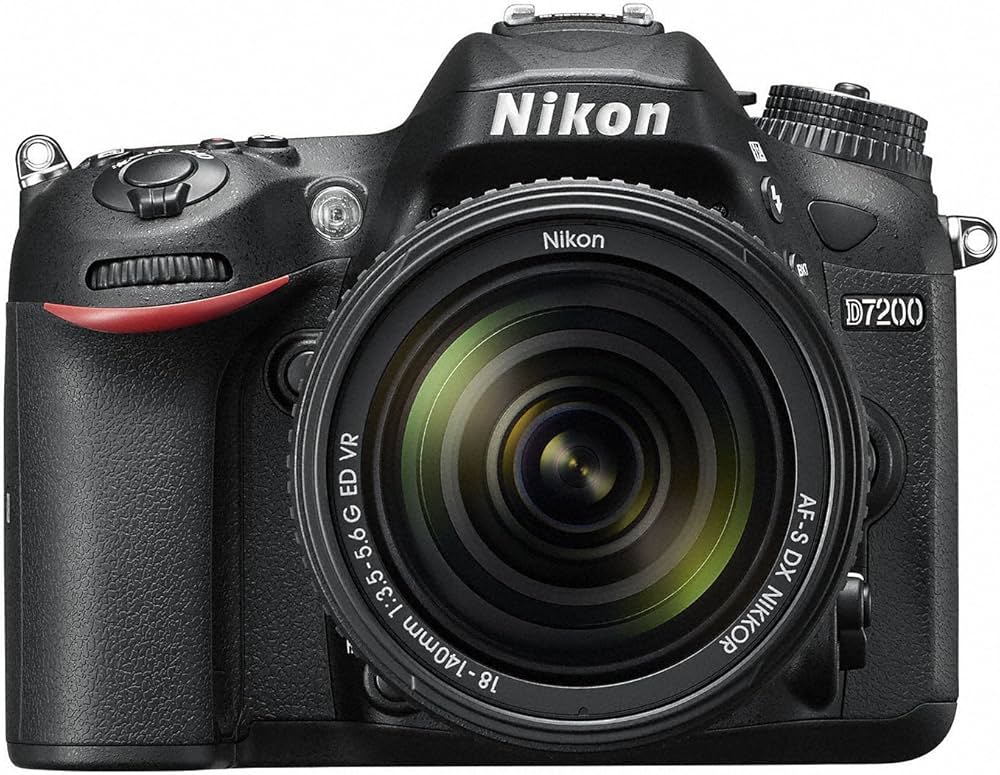 Amazon | Nikon デジタル一眼レフカメラ D7200 18-140VR レンズキット