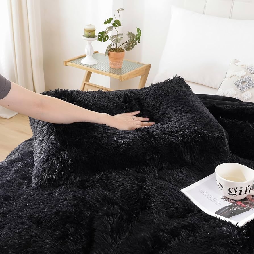 Amazon.com: Smoofy Fluffy Queen Comforter Set, Faux Fur Black