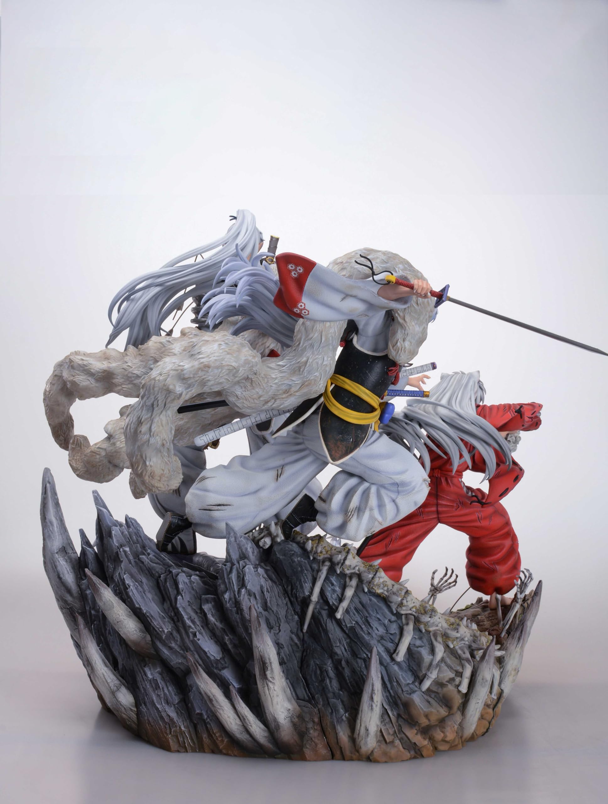 Amazon.co.jp: 犬夜叉 殺生丸 闘牙王 フィギュア 1/5スケール 塗装済み