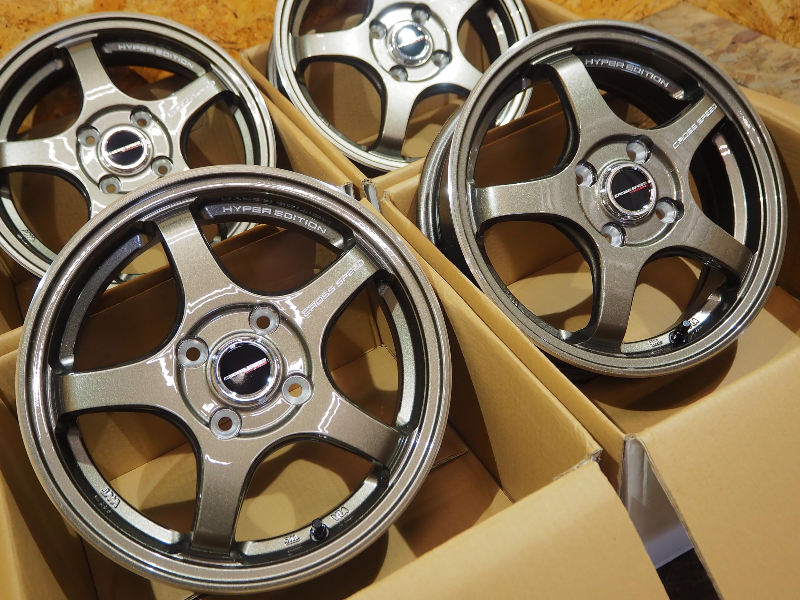 Amazon.co.jp: ホイール 4本セット CROSS SPEED HYPER EDITION CR5 15