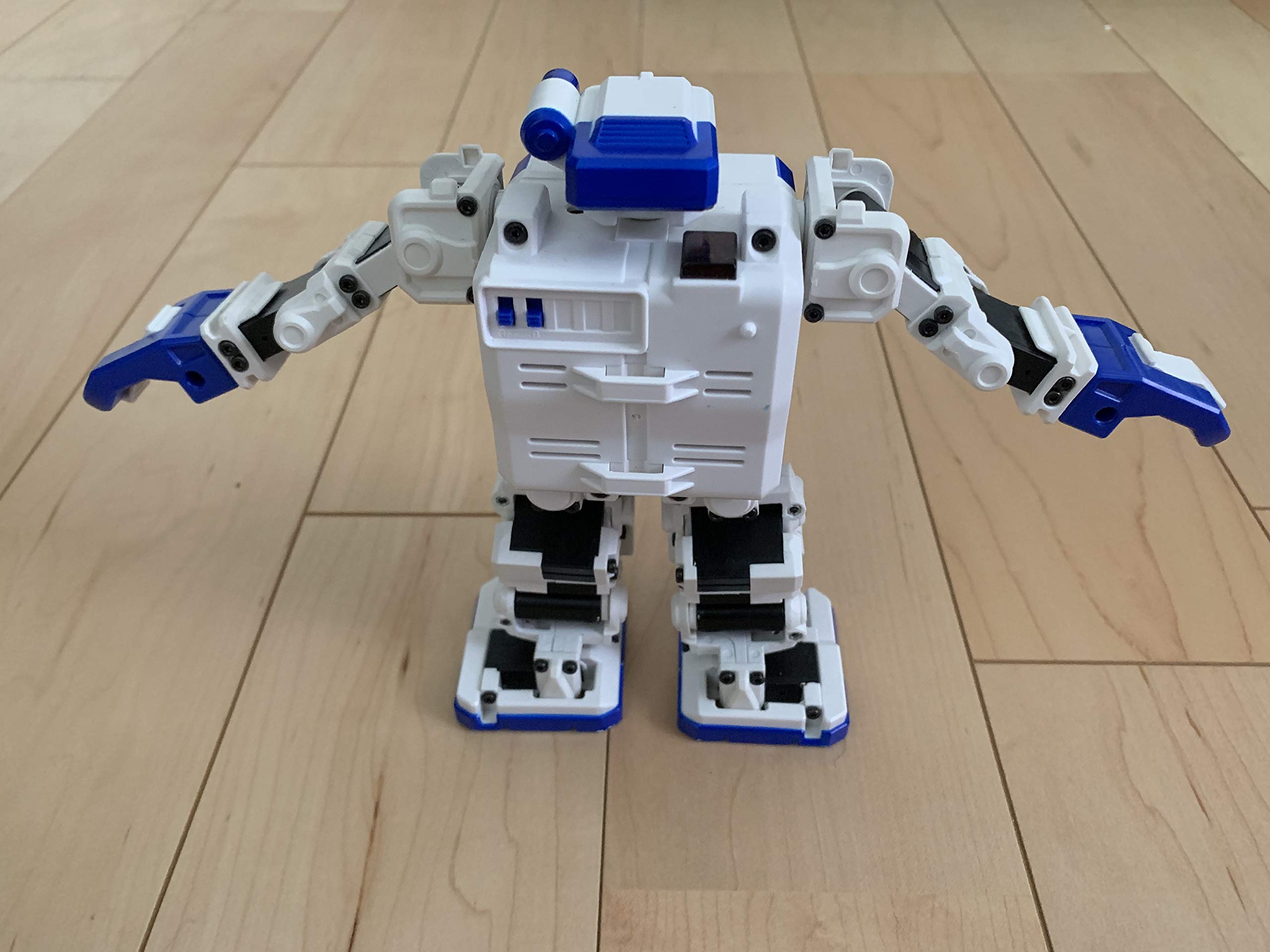 Amazon.co.jp: Omnibot 17ミュー i-SOBOT : ホーム＆キッチン