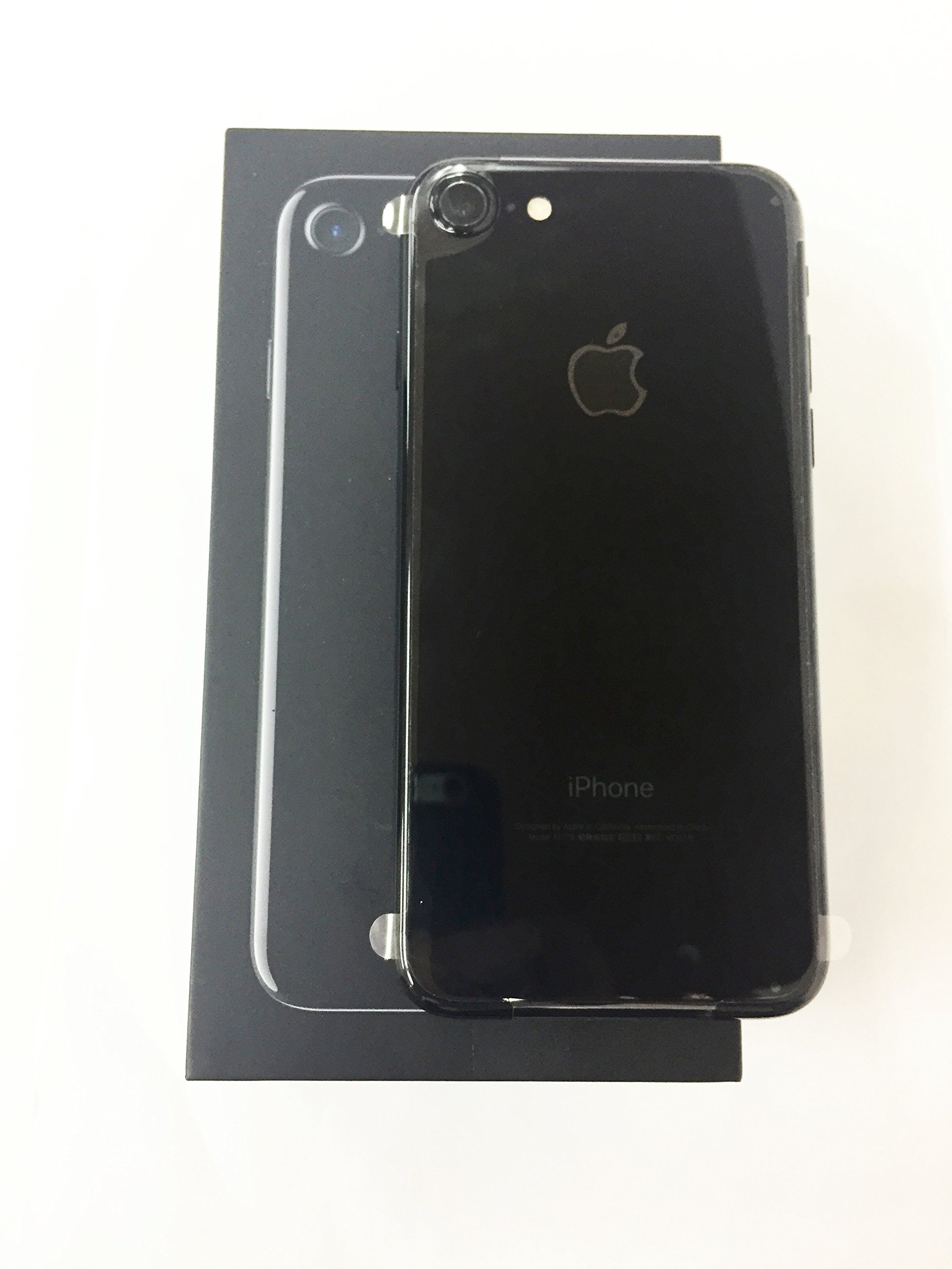 Amazon | 【整備済み品】 iPhone 7 128G ジェットブラック SIMフリー