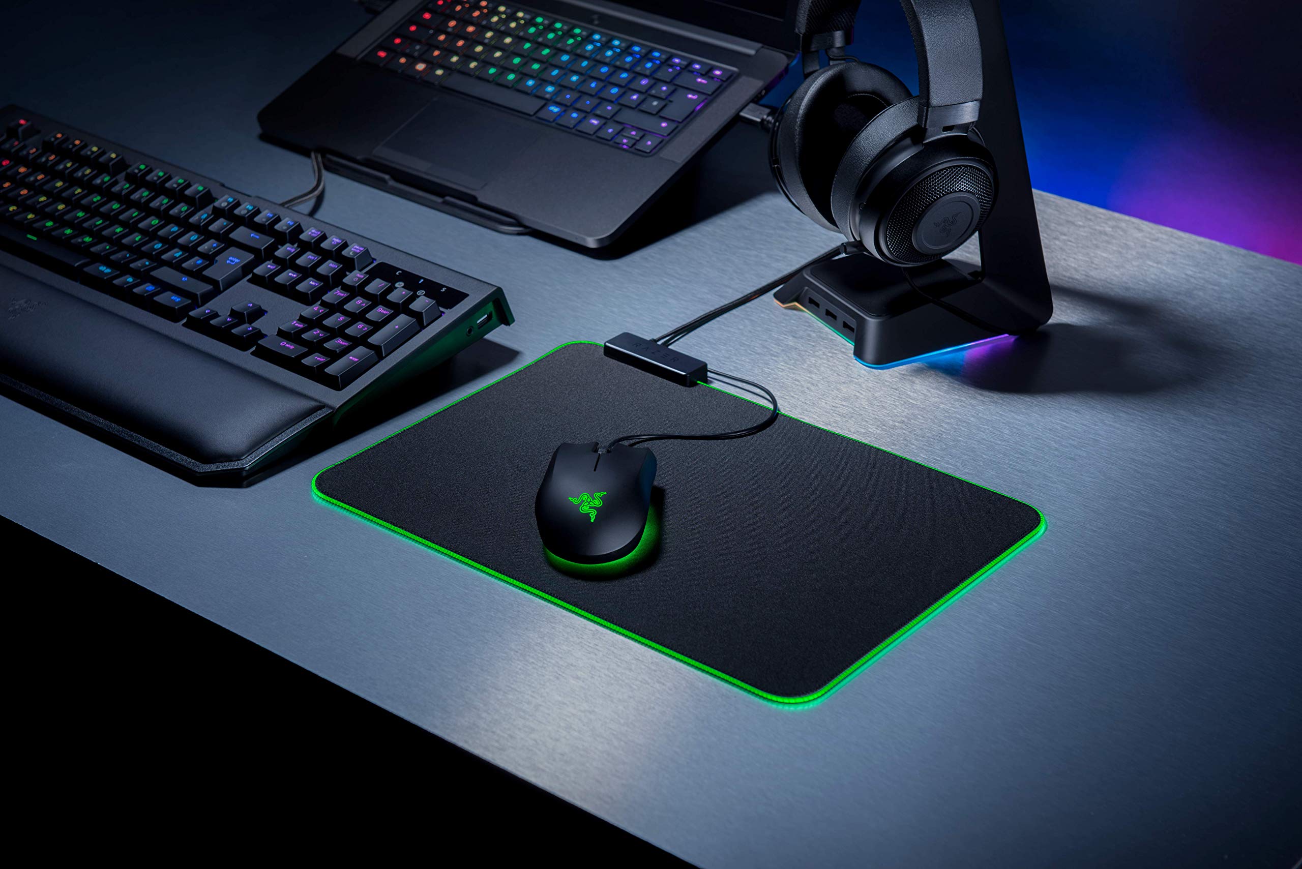 Amazon.co.jp: Razer Base Station Chroma ヘッドホンスタンド