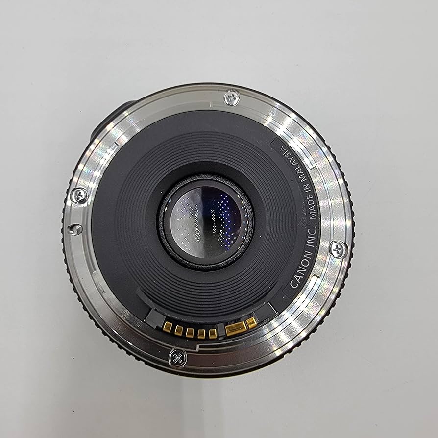 Amazon | Canon – EF 40 mm f / 2.8 STMレンズ***製品Description