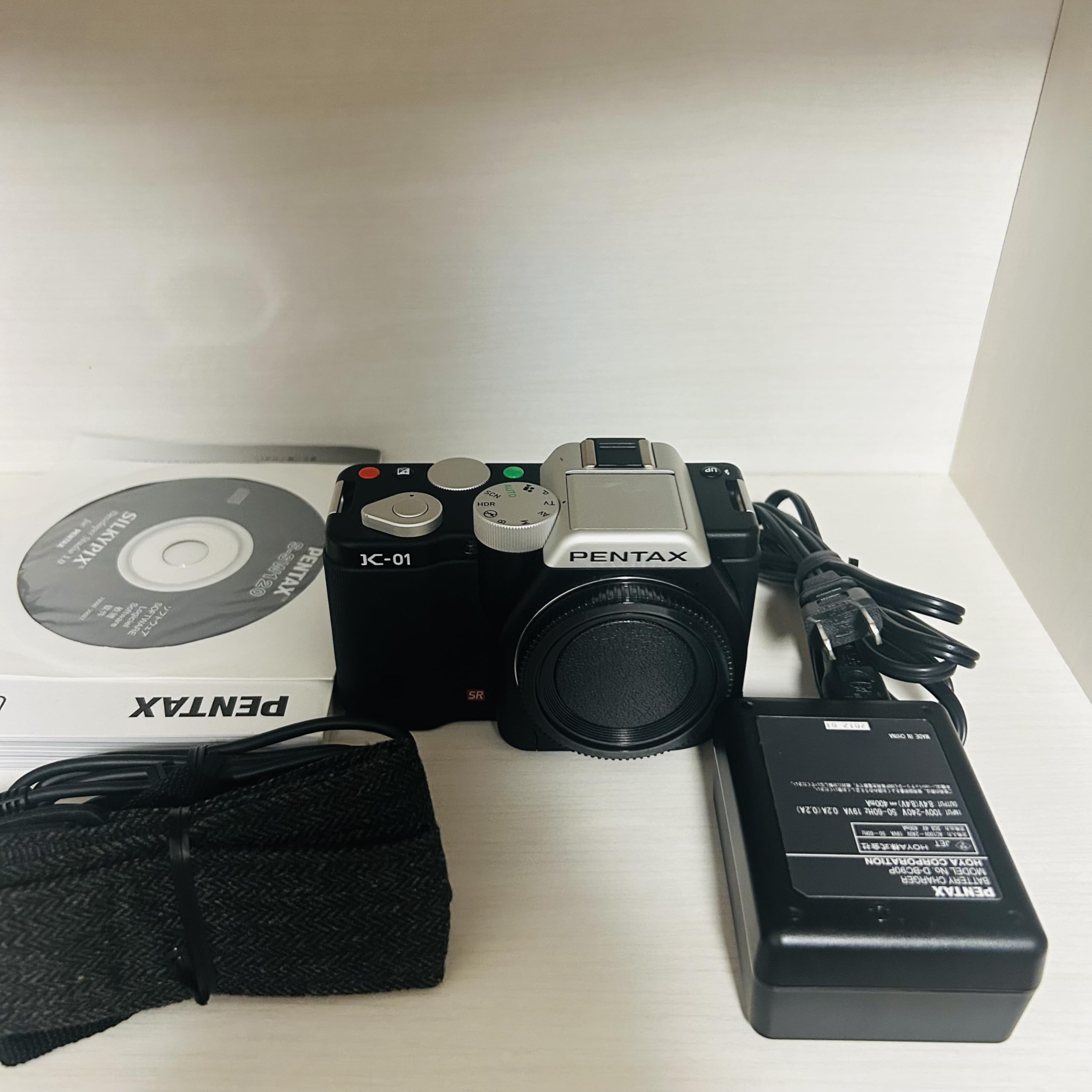 Amazon | PENTAX ミラーレス一眼カメラ K-01 ボディ ブラック/ブラック