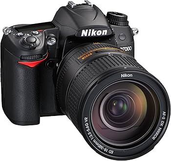 Amazon | Nikon デジタル一眼レフカメラ D7000 スーパーズームキット