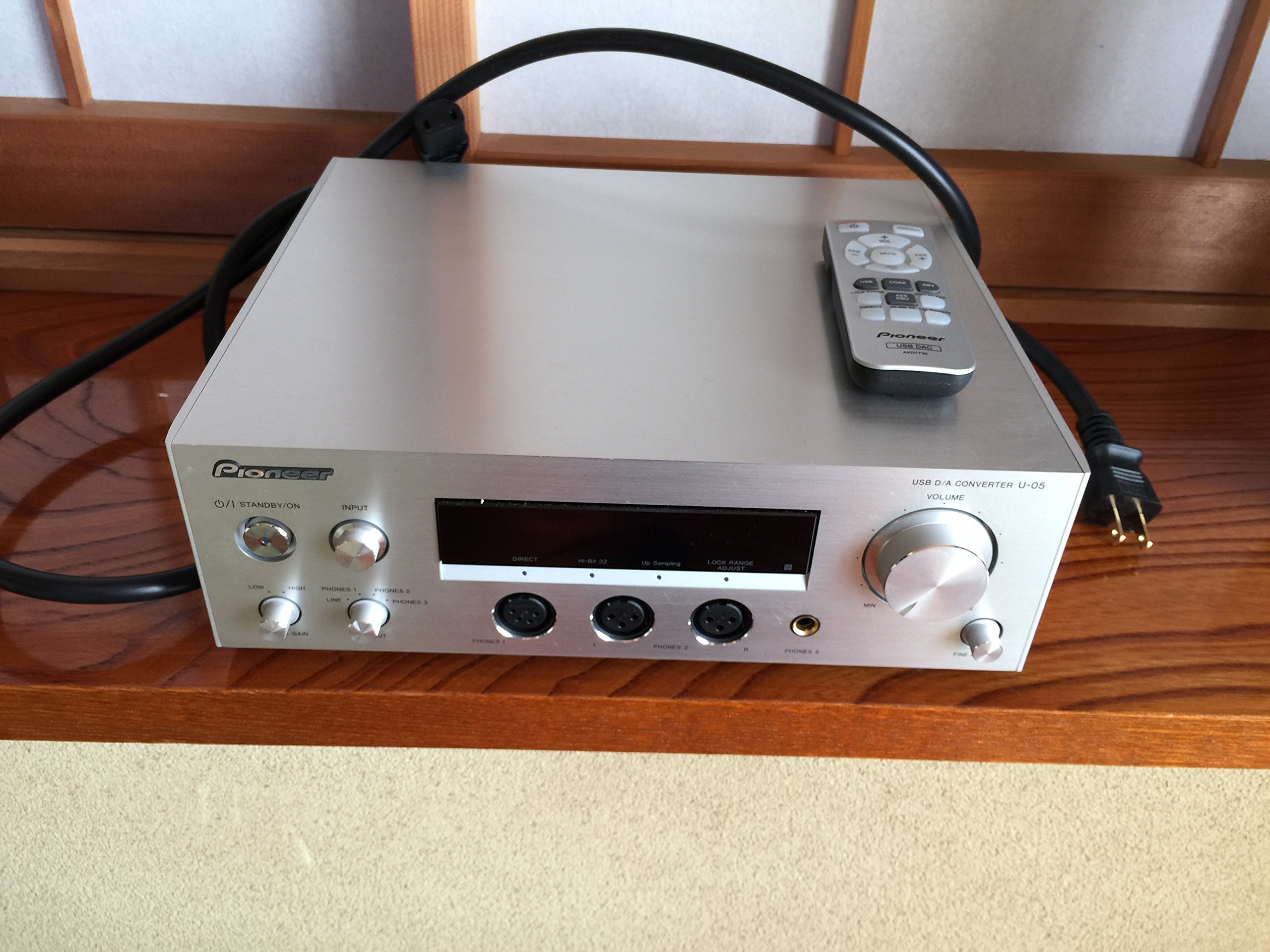 Amazon.co.jp: パイオニア USB DAC ヘッドホンアンプ内蔵 U-05 : 家電