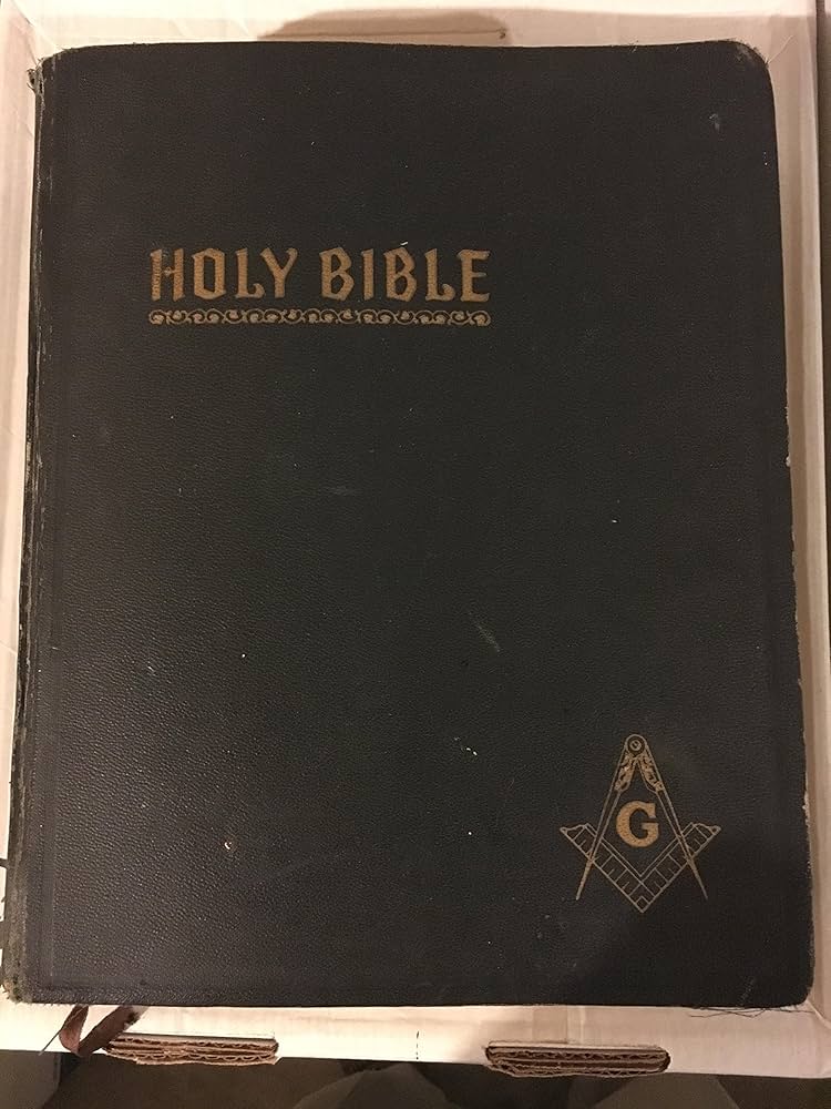 Holy Bible Red Letter Edition - Masonic Edition Cyclopedic Indexed