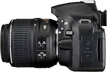 Amazon | Nikon デジタル一眼レフカメラ D5200 ダブルズームキット AF