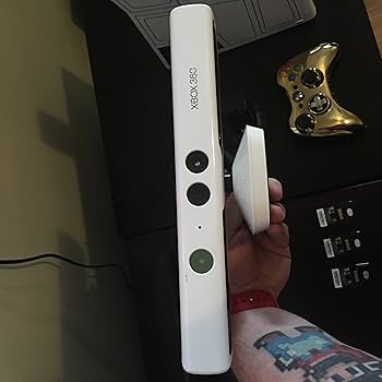 Amazon.com: Xbox 360 Limited Edition Kinect Star Wars Bundle