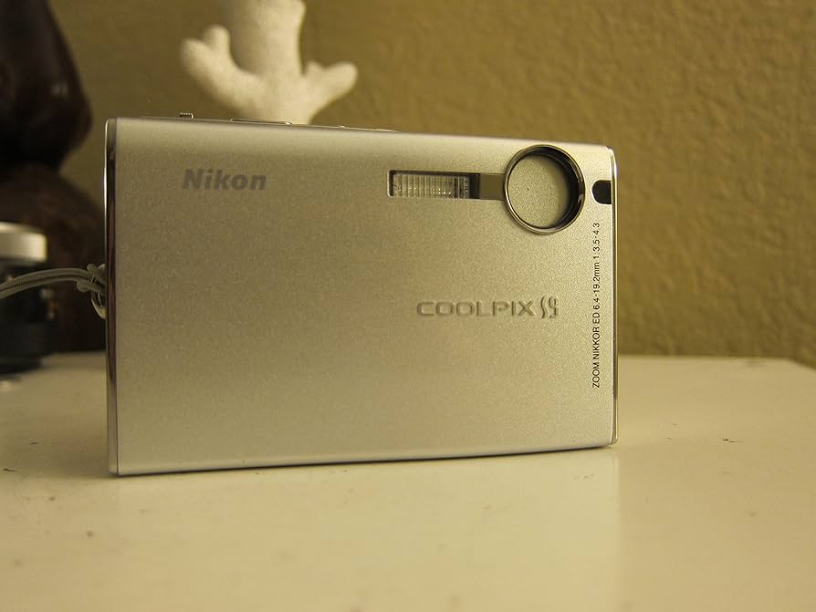 Amazon.com : Nikon Coolpix S9 6MP Digital Camera with 3x Optical