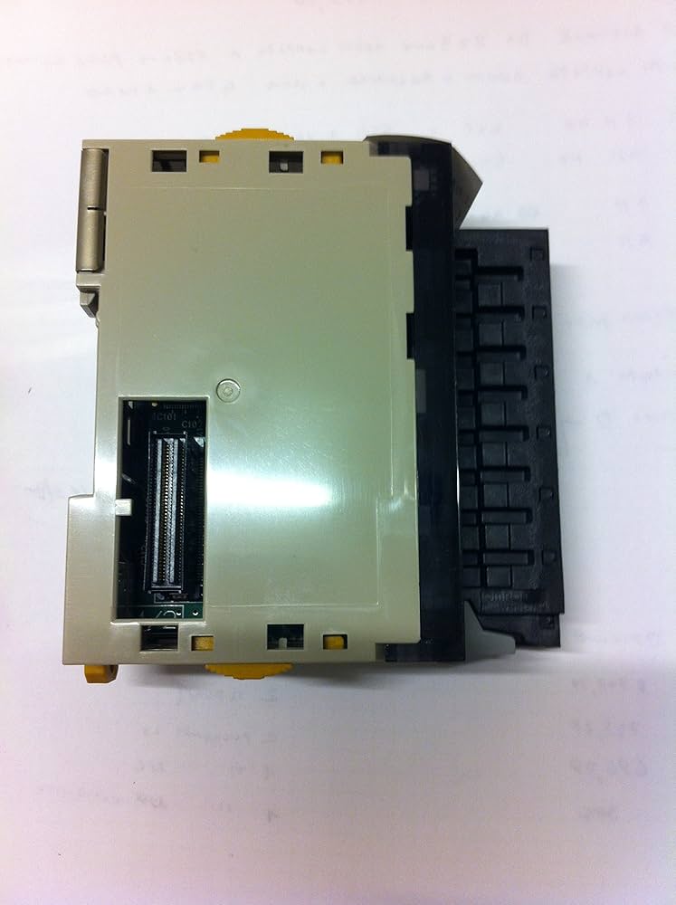 Amazon.co.jp: オムロン(OMRON) リレー接点出力ユニット 出力8点 独立