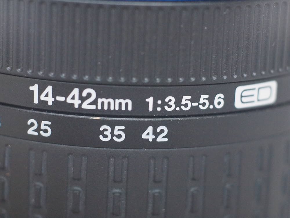 Amazon.co.jp: OLYMPUS 標準ズームレンズ ZUIKO DIGITAL ED 14-42mm F3