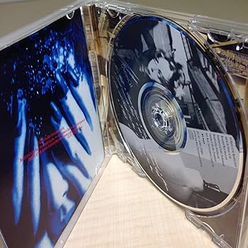 L'arc-En-Ciel - True - Amazon.com Music