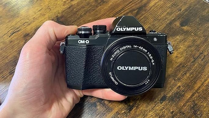 Amazon.com : OM SYSTEM Olympus OM-D E-M10 Mark II Mirrorless