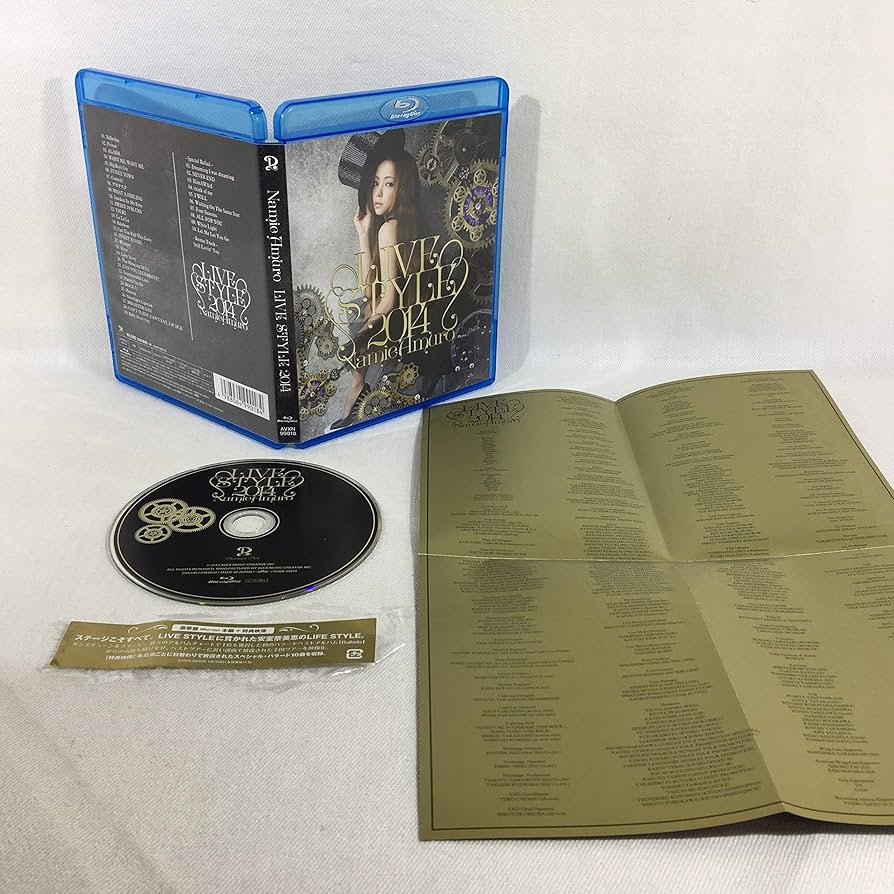 Amazon.co.jp: namie amuro LIVE STYLE 2014 (Blu-ray Disc) (豪華盤