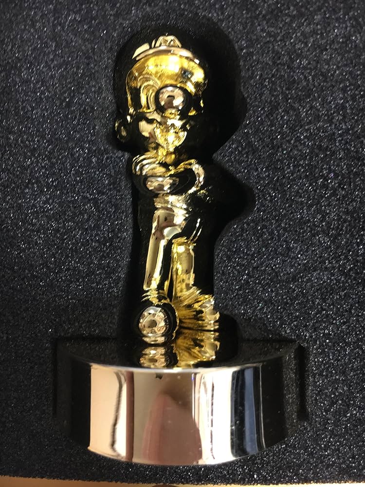 非売品】任天堂 店頭ディスプレイ 黃金のマリオ像 ゴールドスーパー