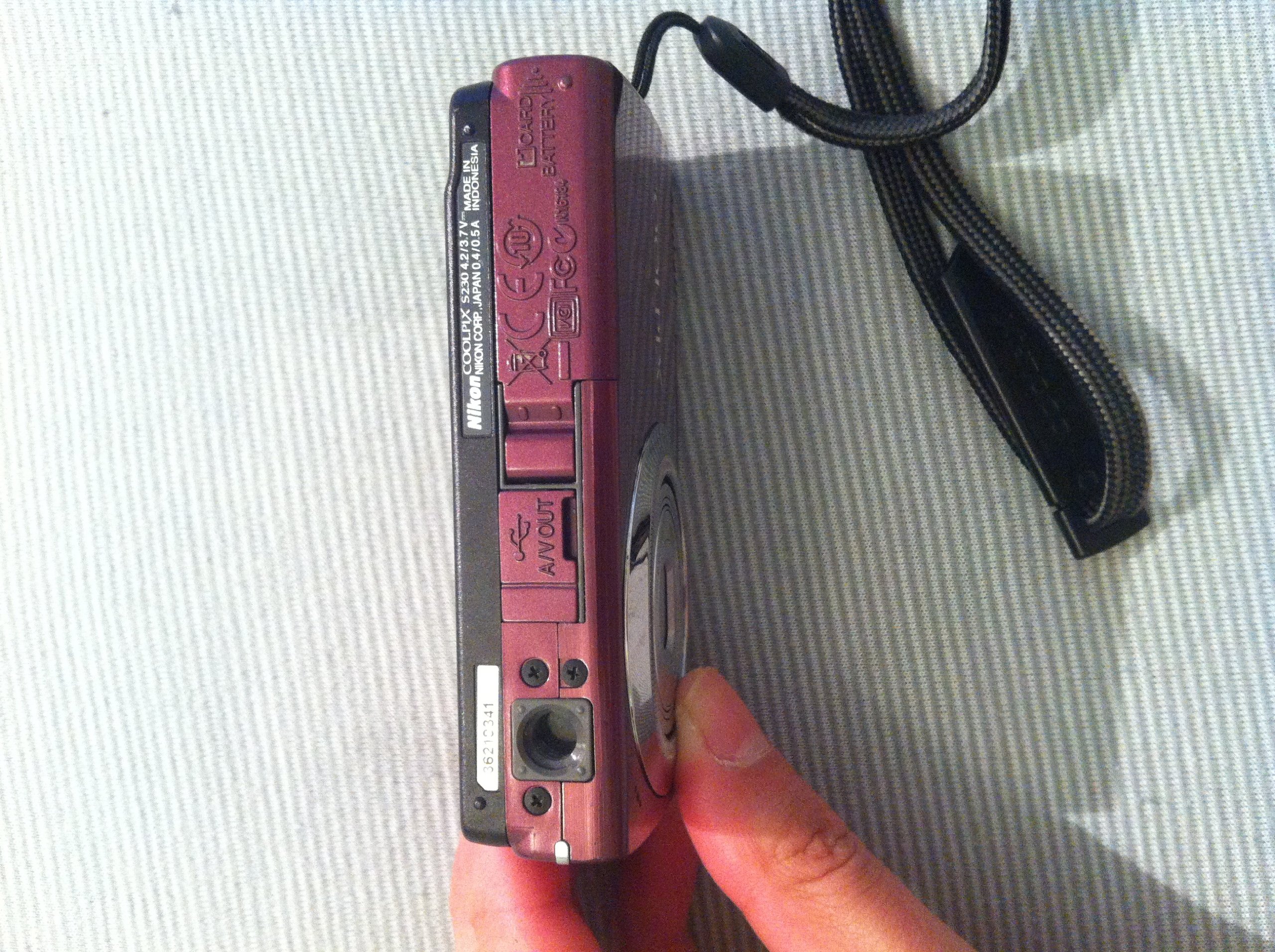 Amazon.com : Nikon Coolpix S230 10MP Digital Camera with 3x