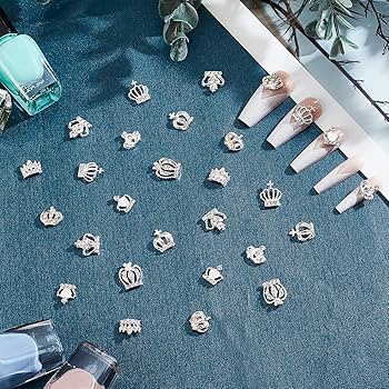 Amazon.co.jp: SUPERFINDINGS ネイルパーツ 王冠3D 32個セット