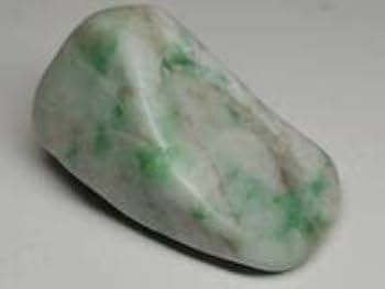 Amazon.co.jp: 白緑 82g (k) 翡翠 原石 ヒスイ 鉱物 鑑賞石 糸魚川