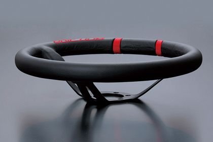 Amazon | MOMO ステアリング DRIFTING 33パイ 85mm DEEP ブラック