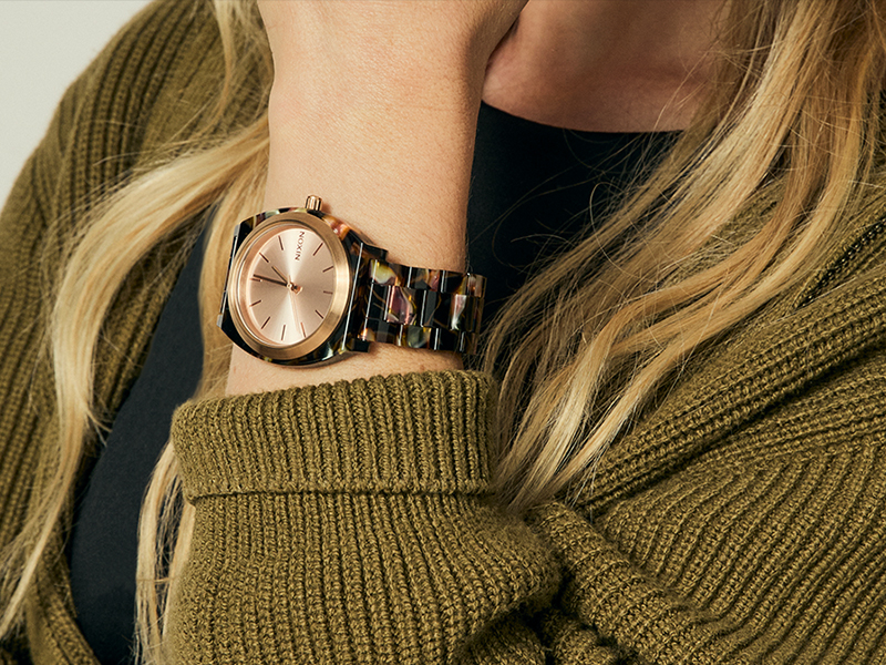 Amazon.com: NIXON Time Teller Acetate A327-100m Water Resistant