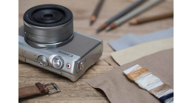 Amazon | Canon ミラーレス一眼カメラ EOS M100 ボディー(グレー