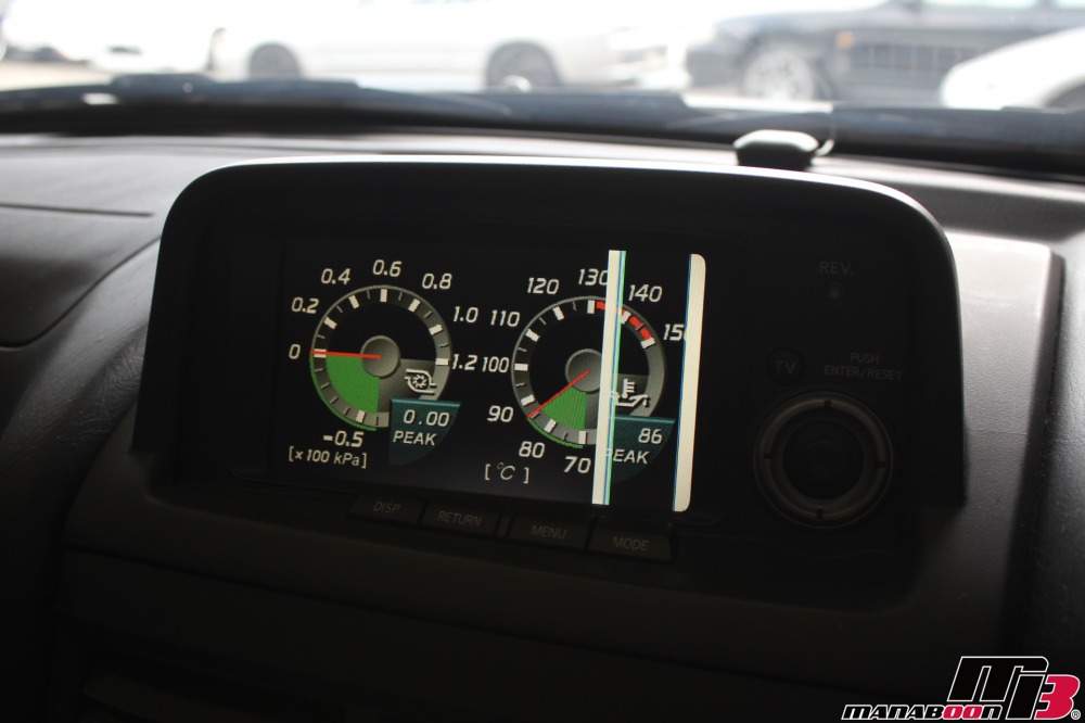 スカイラインGT-R(BNR34)のマルチファンクションディスプレイの液晶