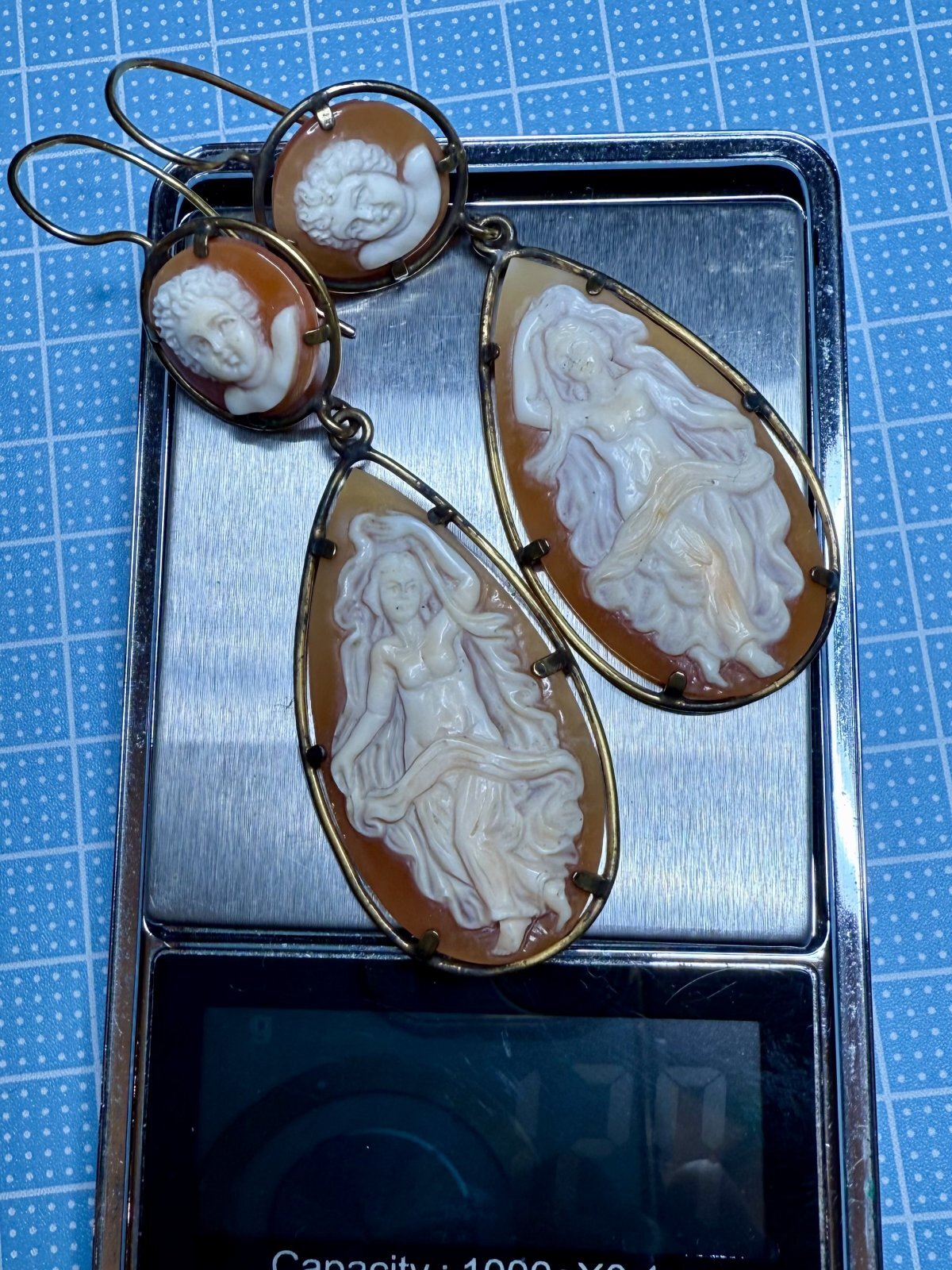 大きくえ素敵なシェルカメオピアス1880年イギリス - アンティーク