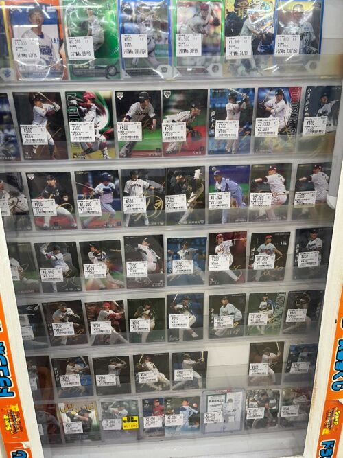 プロ野球カード大量入荷しました！ | マンガ倉庫 泡瀬店
