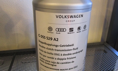 湿式7速DSG/S-tronic】DSGオイル + 純正オイルフィルター交換作業【ご