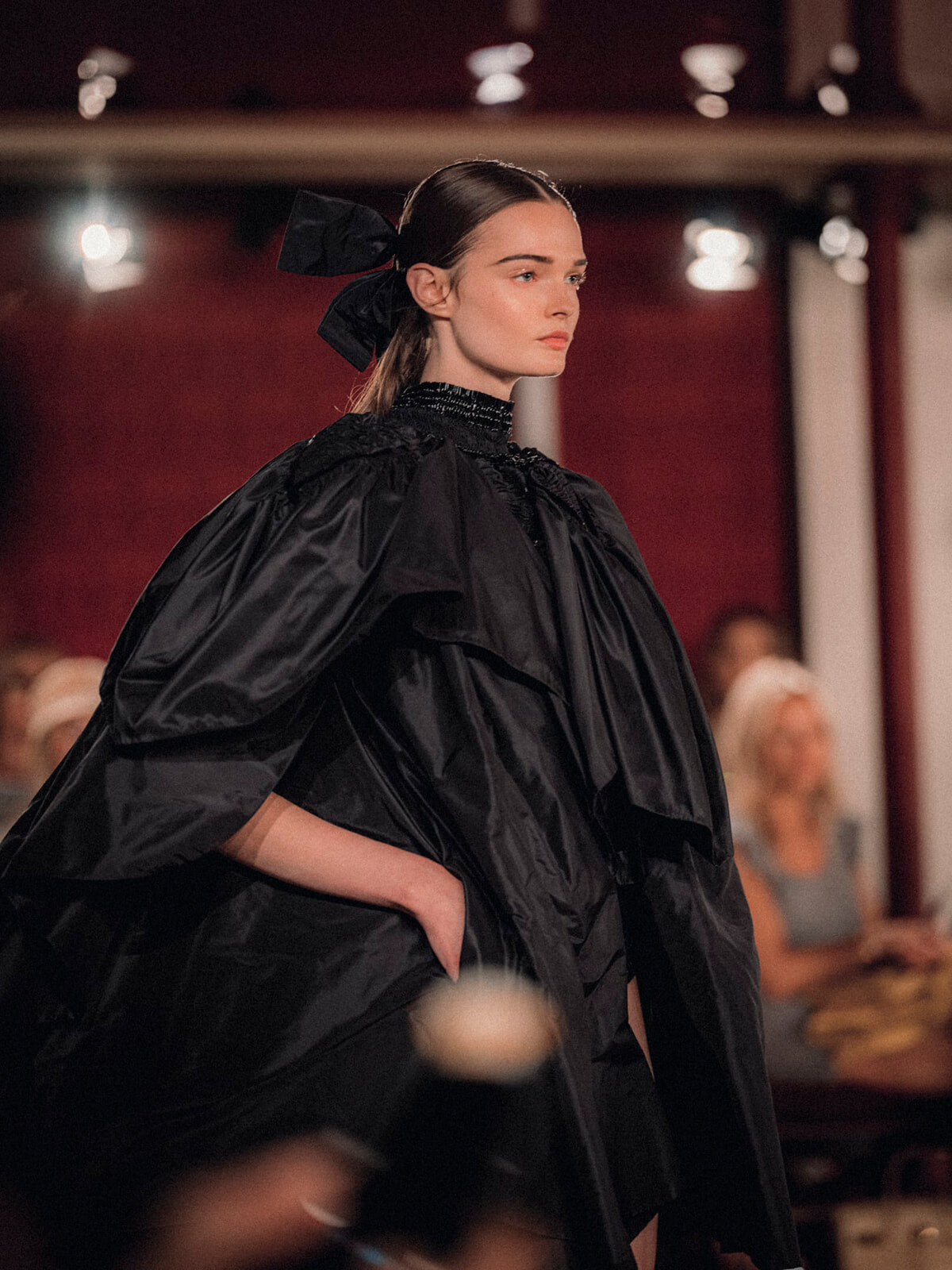 シャネルの真髄がここに。ロマンスと芸術の力が輝く2024-25年秋冬