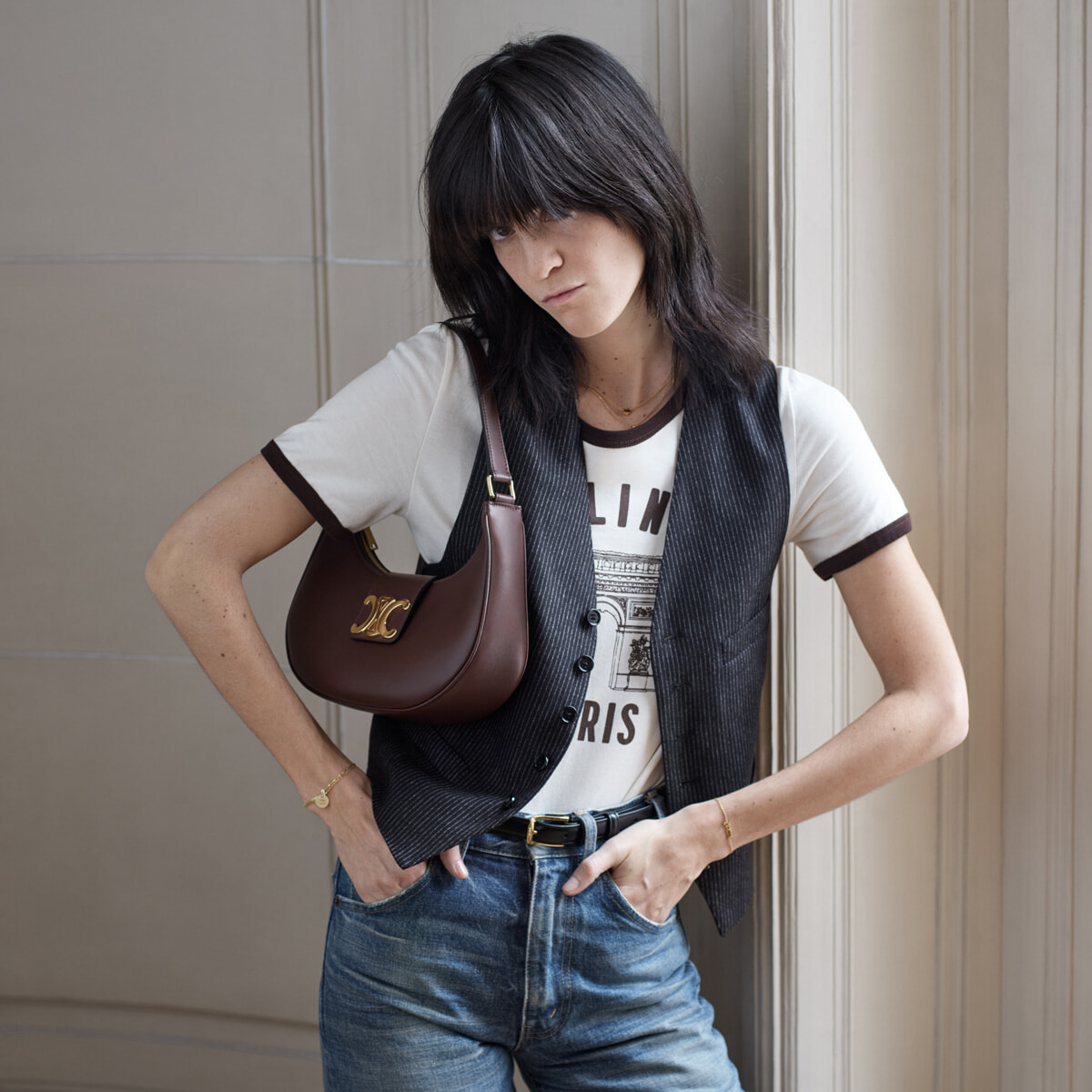 セリーヌの新作バッグ「アヴァ トリオンフ」が気になる！｜Fashion