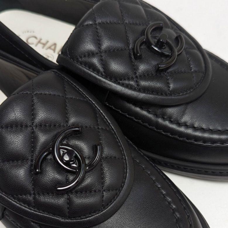 新品そっくりさん⭐CHANELシャネル CCターンロック ローファー36.5C黒