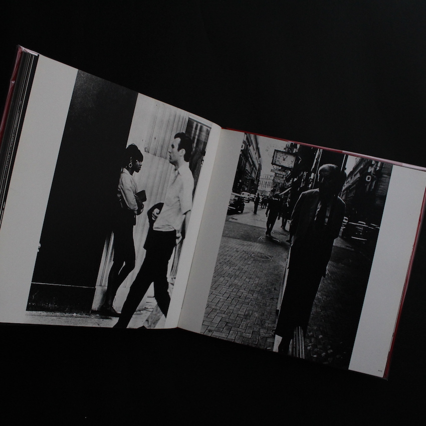 聖なる世界 / Sacre Atavism - 川田 喜久治 / Kikuji Kawada