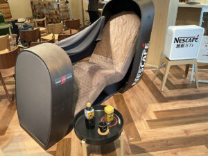 トヨタがネスレと組んで仮眠ツールをアピール。「疲れたら休む