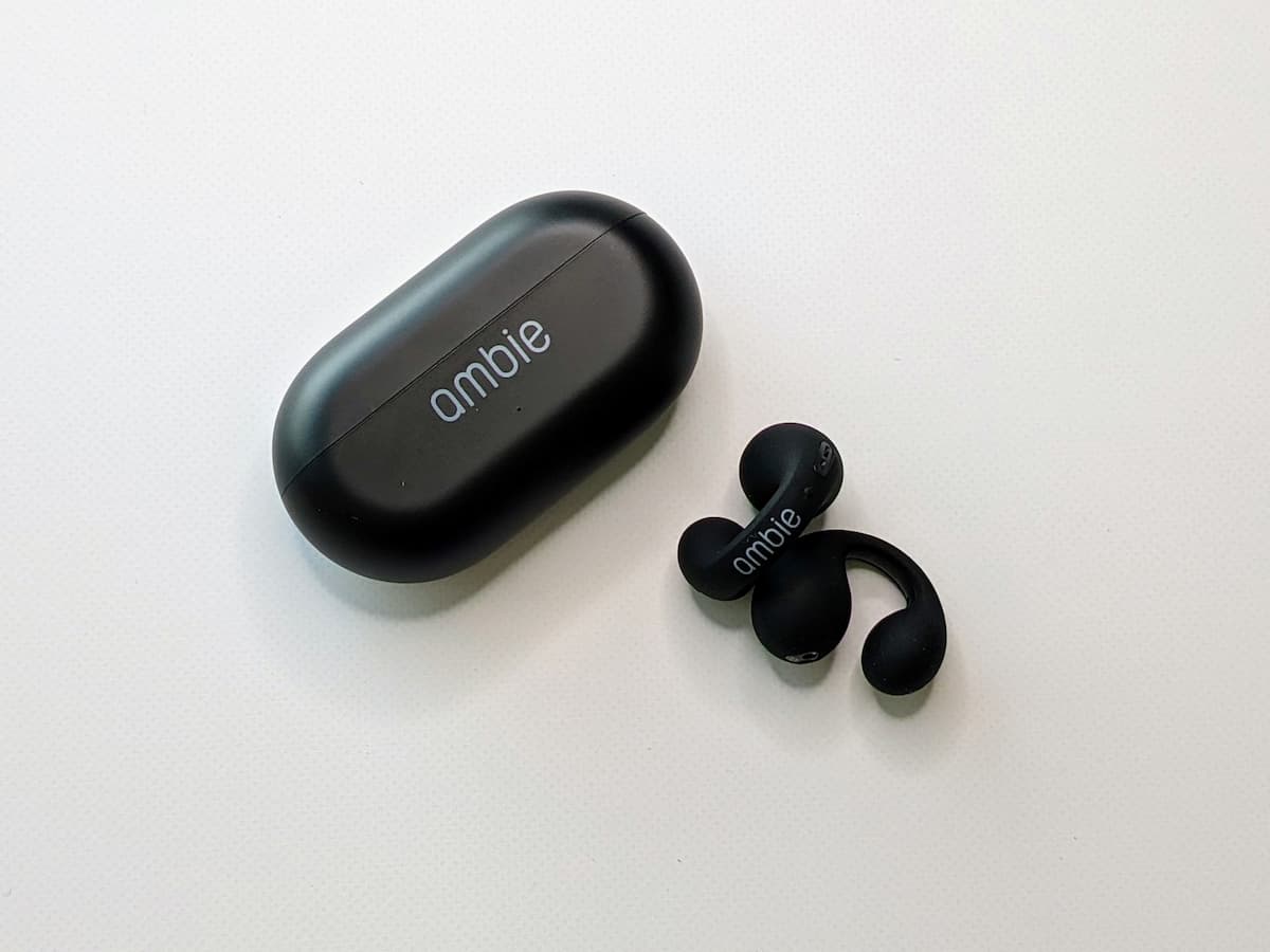 テレワークと運動に最適な「ambie AM-TW01」をレビュー