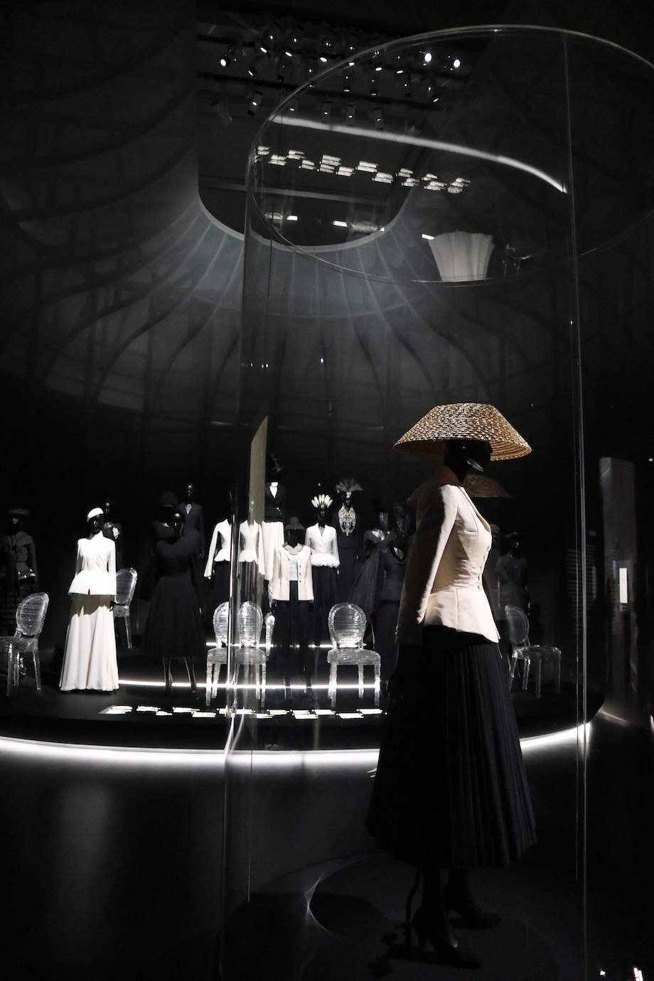 未開封】2022年東京都現代美術館「クリスチャン・ディオール展」公式