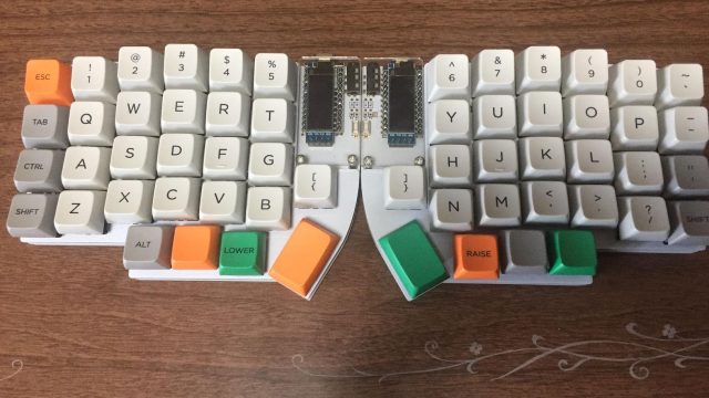 左右分割式の自作キーボード『Lily58 Pro』を詳しく紹介するぞ